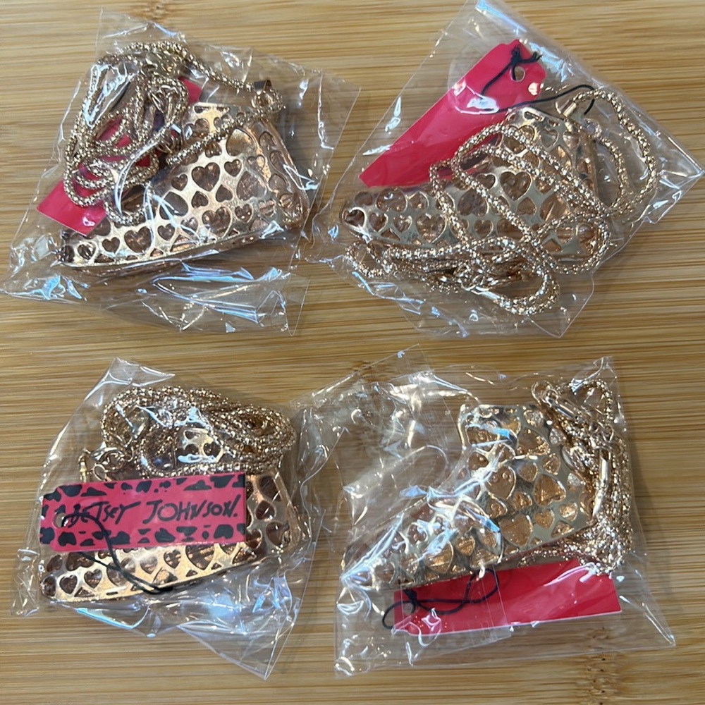 Rhinestone Bling Sneaker Shoe Necklace Pendants Nike Swoosh - Picture 3 of 12